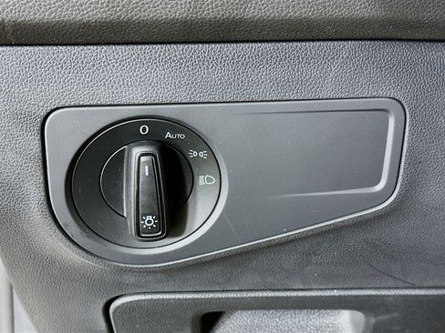 Used 2023 Volkswagen Tiguan S image 17