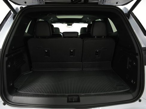 New 2026 Buick Enclave Avenir w/ Super Cruise Package AWD/4WD image 15