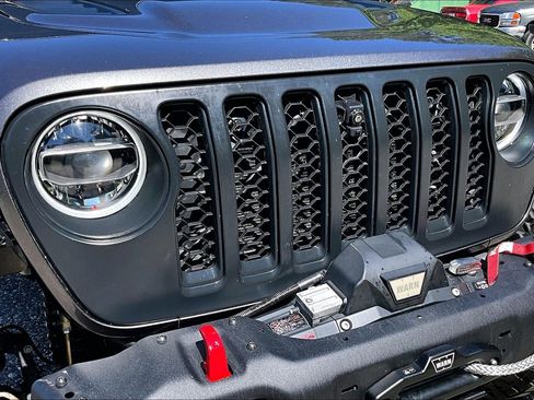 Used 2022 Jeep Wrangler Unlimited Rubicon w/ Xtreme Recon 35" Tire Package AWD/4WD image 28