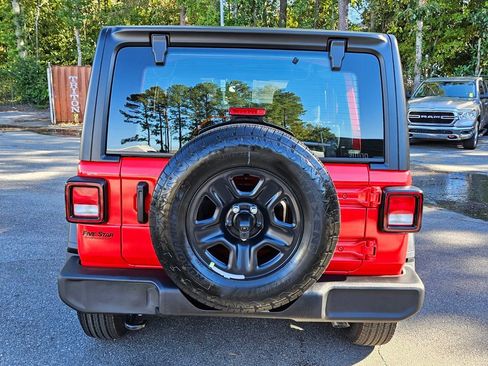 New 2026 Jeep Wrangler Unlimited Sport AWD/4WD image 11