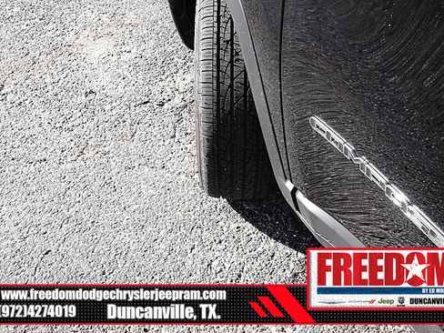 New 2026 Jeep Compass Latitude image 44