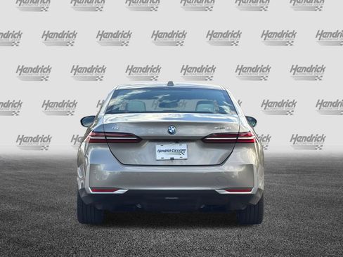 Certified 2024 BMW i5 eDrive40i w/ Premium Package image 6