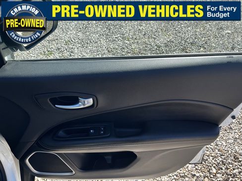 Used 2018 Jeep Compass Latitude w/ Popular Equipment Group image 37