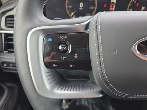 Certified 2025 INFINITI QX80 Sensory AWD/4WD image 17