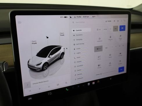 Used 2023 Tesla Model Y Long Range AWD/4WD image 24