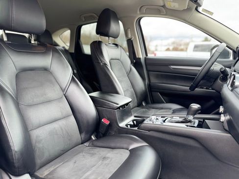Used 2017 MAZDA CX-5 Touring image 12