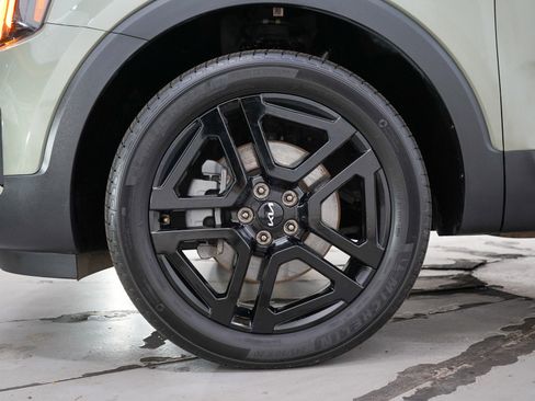 Used 2024 Kia Telluride EX X-Line AWD/4WD image 32