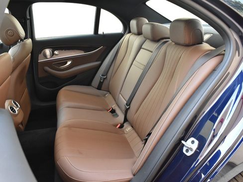 Used 2020 Mercedes-Benz E 350 4MATIC Sedan image 16
