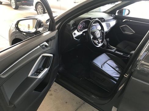 Used 2020 Audi Q3 2.0T Premium w/ Convenience Package AWD/4WD image 13