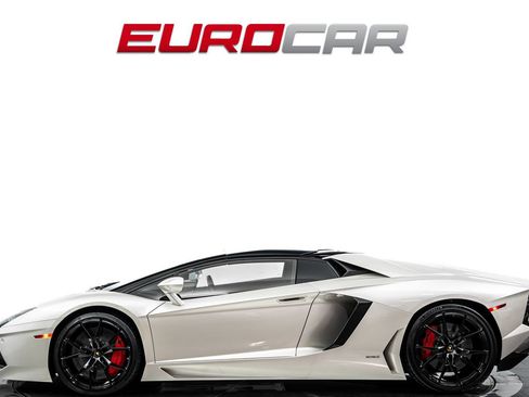 Used 2015 Lamborghini Aventador LP 700-4 AWD/4WD image 3