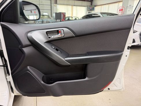 Used 2013 Kia Forte EX FWD image 17