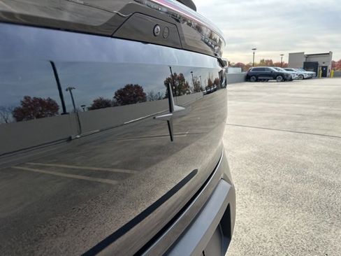 Used 2025 Polestar Polestar 3 image 37