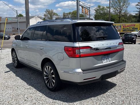 Used 2019 Lincoln Navigator Select AWD/4WD image 4
