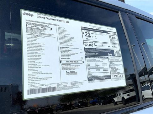 New 2025 Jeep Grand Cherokee Limited w/ Black Appearance Package image 19