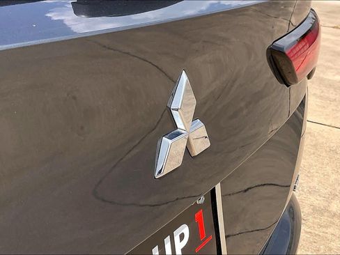 Used 2024 Mitsubishi Outlander SE AWD/4WD image 27
