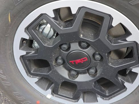 New 2026 Toyota Tacoma TRD Off-Road AWD/4WD image 18