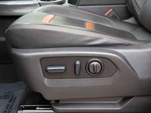 Used 2023 GMC Sierra 2500 AT4 w/ AT4 Preferred Package image 26