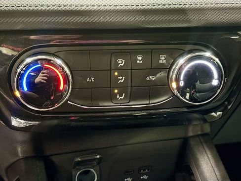 New 2026 Chevrolet TrailBlazer LT w/ Midnight Edition AWD/4WD image 18