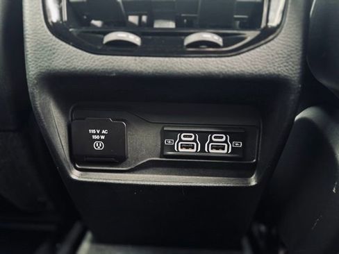 Used 2022 Jeep Grand Cherokee Altitude image 20