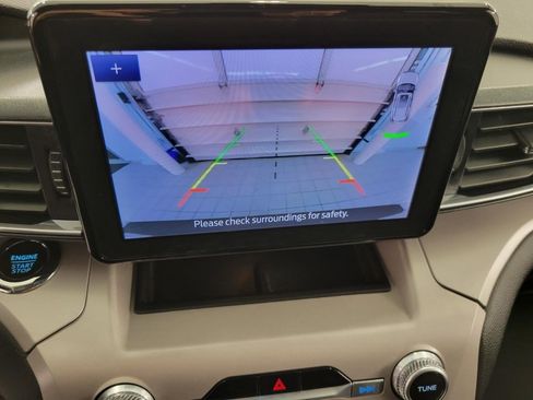 Used 2023 Ford Explorer XLT w/ Equipment Group 202A image 24