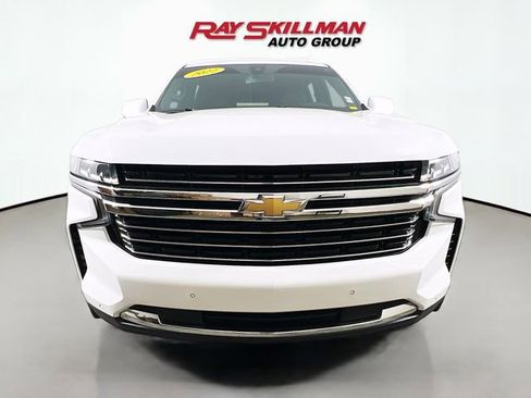 Used 2022 Chevrolet Suburban LT AWD/4WD image 2