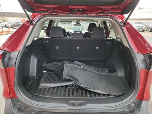 Used 2020 Toyota RAV4 LE w/ All Weather Liner Package image 22