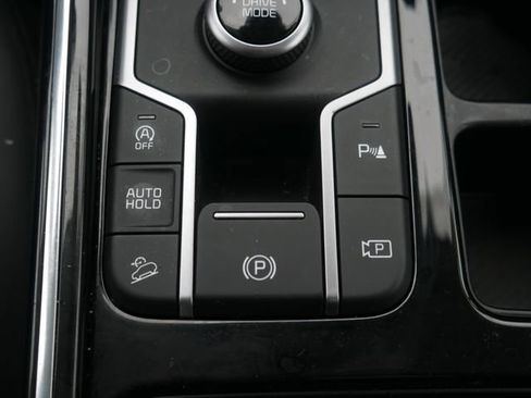 Used 2025 Kia Sorento SX image 33