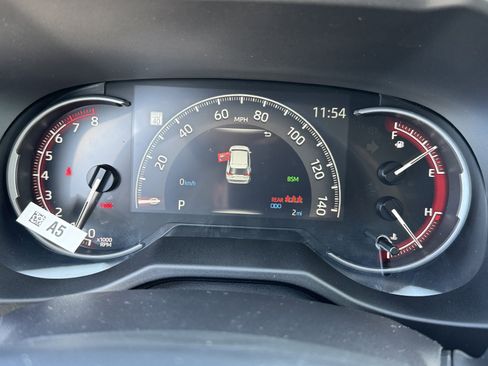 New 2025 Toyota RAV4 XLE image 22