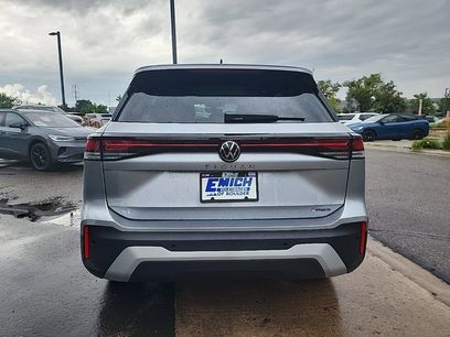New 2025 Volkswagen Tiguan SE