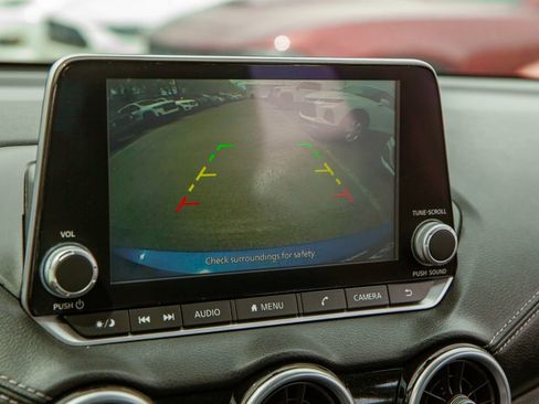 Used 2021 Nissan Sentra SV image 16