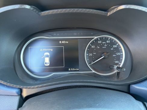 Used 2025 Nissan Versa SV image 14