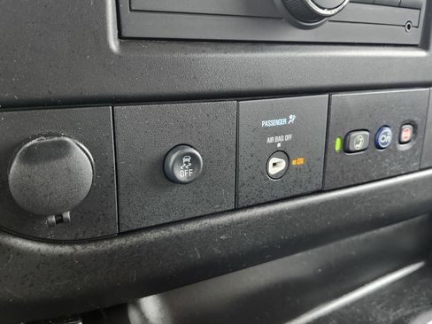 Used 2022 Chevrolet Express 3500 LS image 31