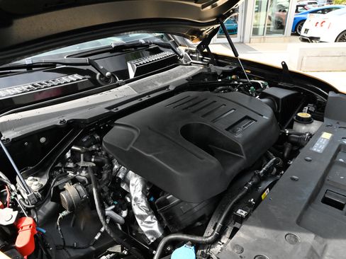 Used 2023 Land Rover Defender 90 X-Dynamic SE AWD/4WD image 53