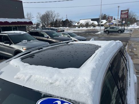 Used 2022 GMC Terrain Denali image 12