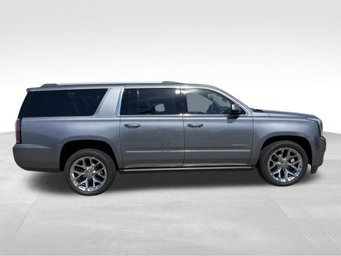 Used 2020 GMC Yukon XL Denali w/ Open Road Package AWD/4WD image 30