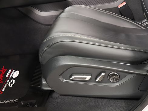 Used 2025 Acura MDX SH-AWD w/ Technology Package image 22