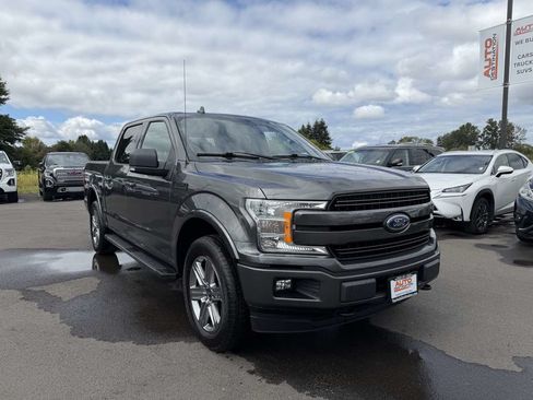 Used 2018 Ford F150 XLT w/ Equipment Group 302A Luxury AWD/4WD image 2