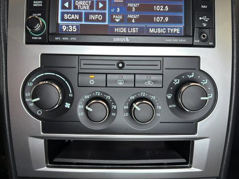Used 2009 Dodge Charger R/T RWD image 27