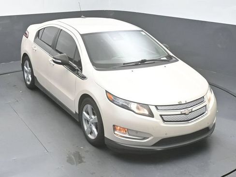 Used 2014 Chevrolet Volt Premium w/ Premium Trim Package FWD image 39