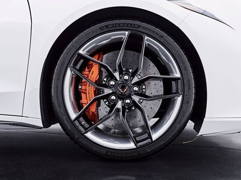 Used 2025 Chevrolet Corvette Z06 RWD image 41