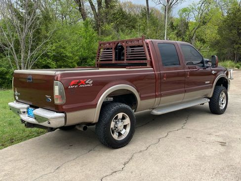 Used 2006 Ford F250 4x4 Crew Cab Super Duty image 5