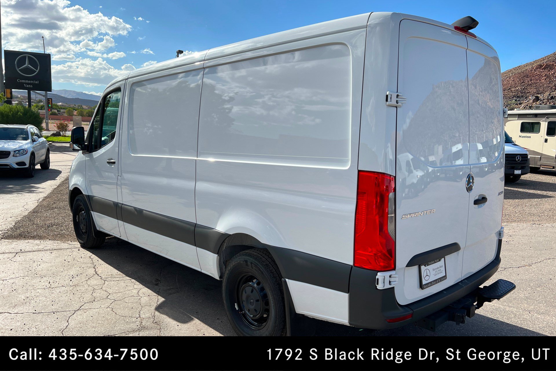 Used 2025 Mercedes-Benz Sprinter 2500 image 3