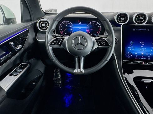 Certified 2024 Mercedes-Benz GLC 300 image 6
