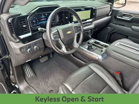 Used 2022 Chevrolet Silverado 1500 LTZ AWD/4WD image 34