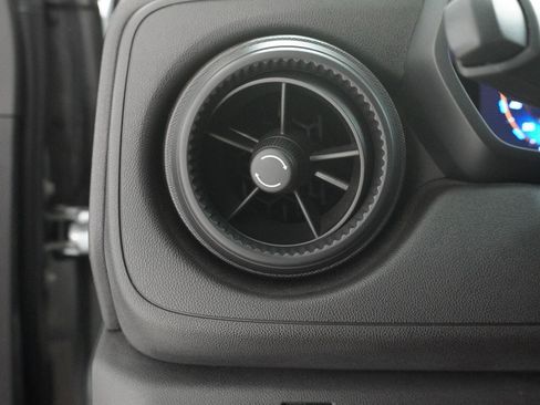 Used 2025 Chevrolet Colorado Trail Boss AWD/4WD image 12
