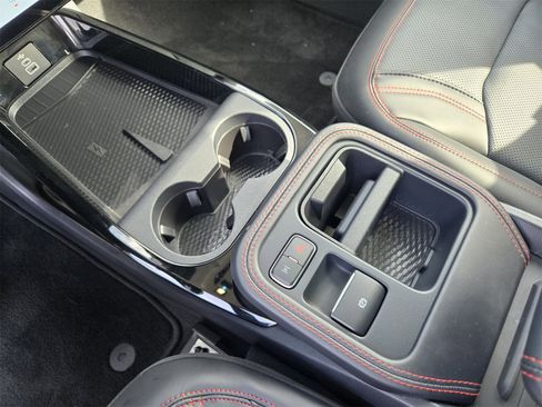 Used 2025 Ford Mustang Mach-E Premium w/ Sport Appearance Package image 17