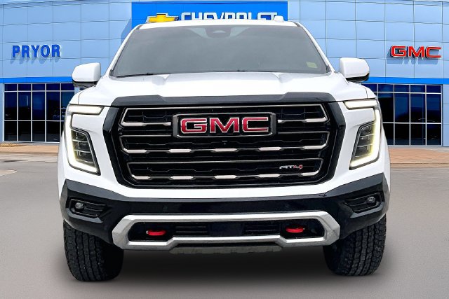 Used 2025 GMC Yukon AT4 Ultimate AWD/4WD image 2