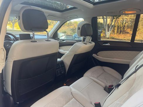 Used 2019 Mercedes-Benz GLS 450 4MATIC w/ Grand Edition Package image 29
