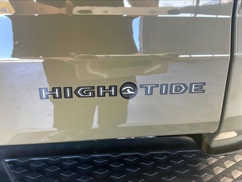 New 2025 Jeep Gladiator Sport image 38