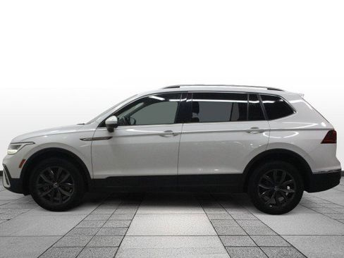 Used 2022 Volkswagen Tiguan SE image 4